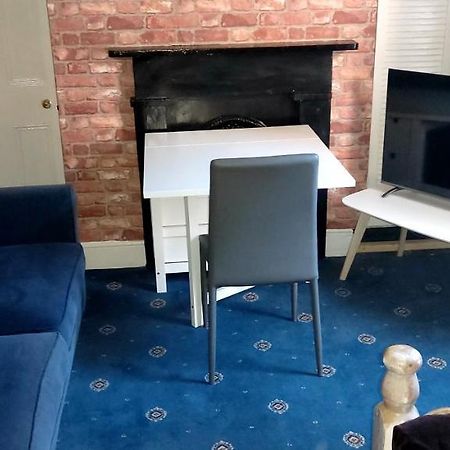 Phoenix Nights Guest House バロー・イン・ファーネス エクステリア 写真
