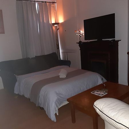 Phoenix Nights Guest House バロー・イン・ファーネス エクステリア 写真