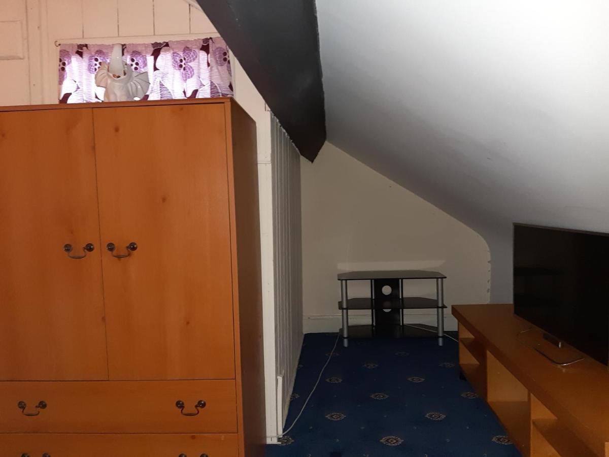 Phoenix Nights Guest House バロー・イン・ファーネス エクステリア 写真
