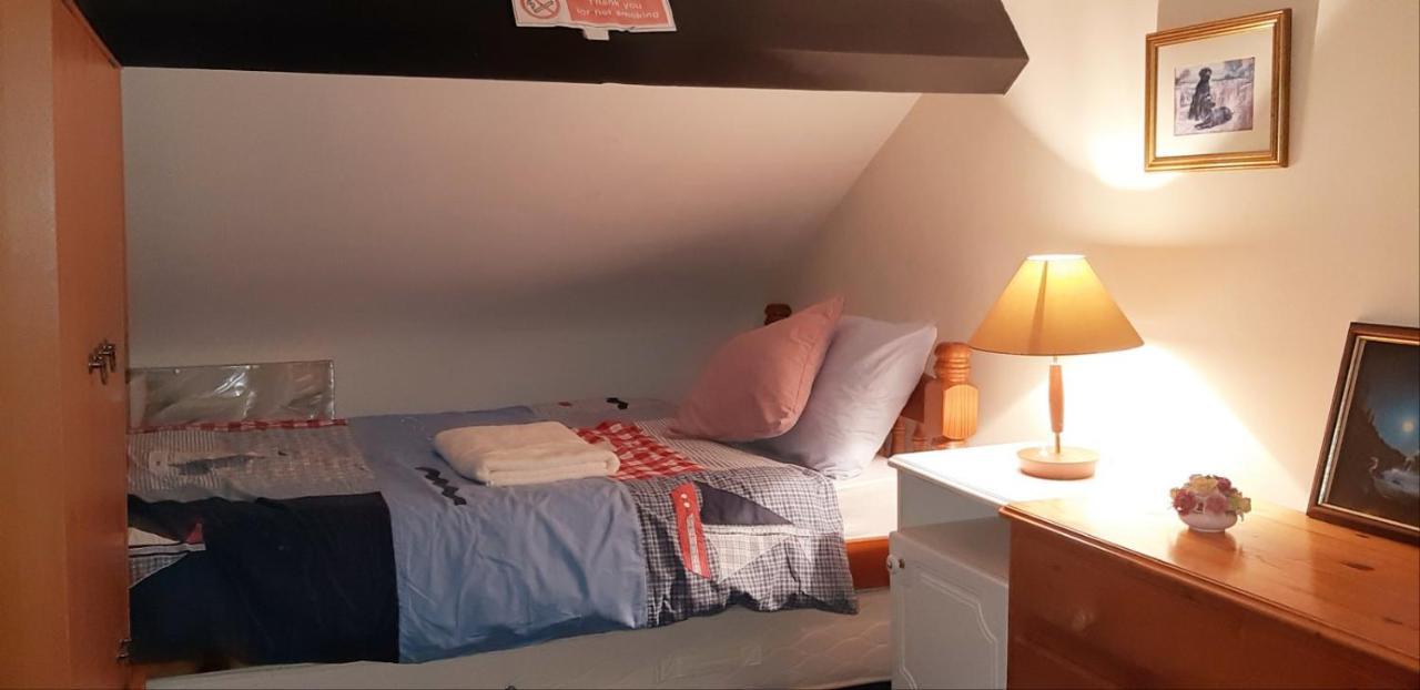 Phoenix Nights Guest House バロー・イン・ファーネス エクステリア 写真