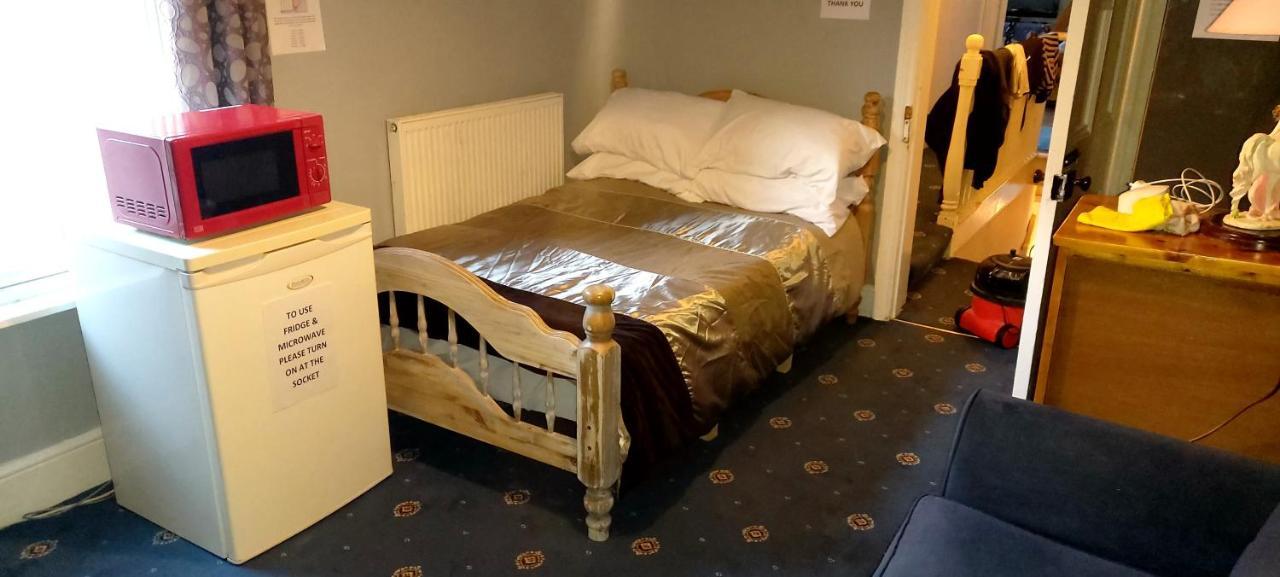 Phoenix Nights Guest House バロー・イン・ファーネス エクステリア 写真