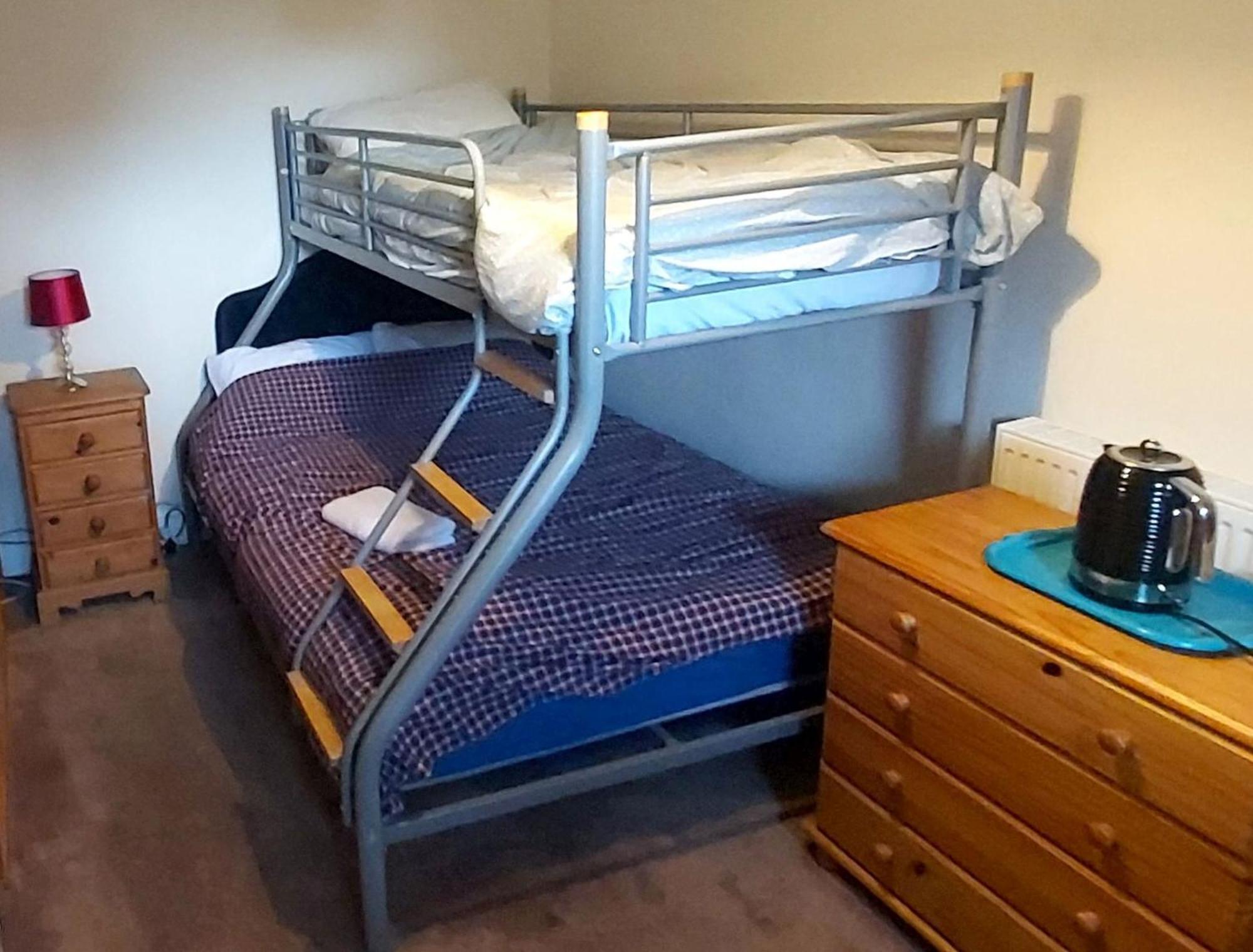 Phoenix Nights Guest House バロー・イン・ファーネス エクステリア 写真